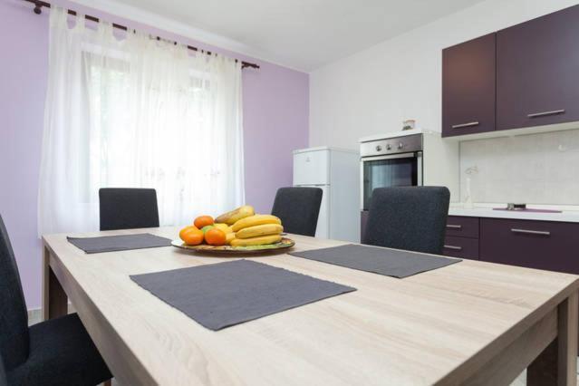 Apartment Helena Póla Kültér fotó